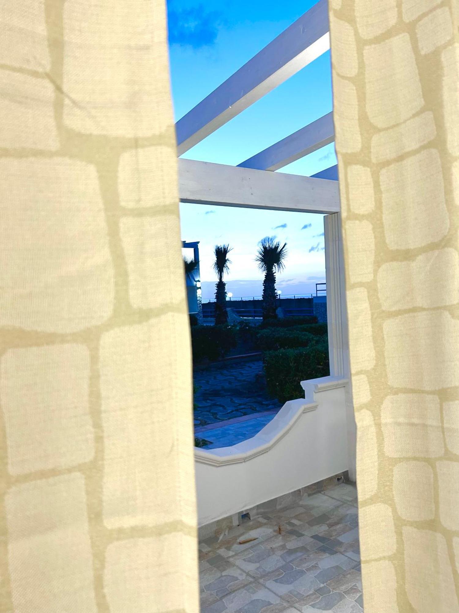 Gemini Luxury Rooms Peschici Exterior foto